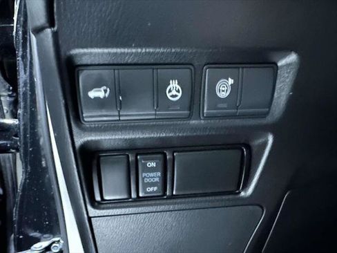 Used 2021 Nissan Armada Platinum w/ Captain's Chairs Package AWD/4WD image 20
