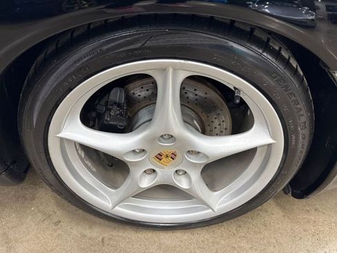 Used 2004 Porsche 911 Carrera image 31