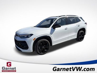 Used 2025 Volkswagen Tiguan SE R-Line