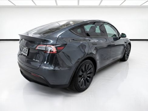 Used 2023 Tesla Model Y Performance AWD/4WD image 4