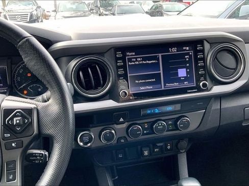 Used 2023 Toyota Tacoma TRD Sport image 6