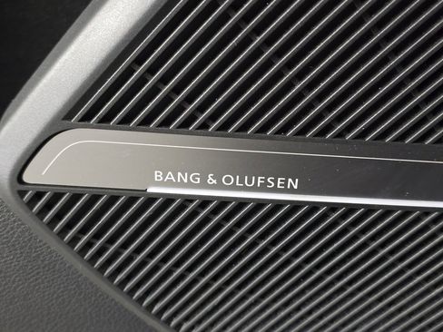 Used 2022 Audi SQ5 Prestige w/ Prestige Package image 12