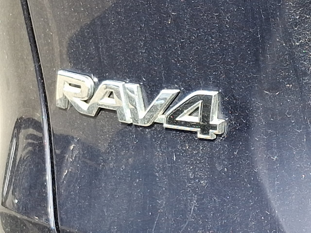 Used 2025 Toyota RAV4 XLE AWD/4WD image 8