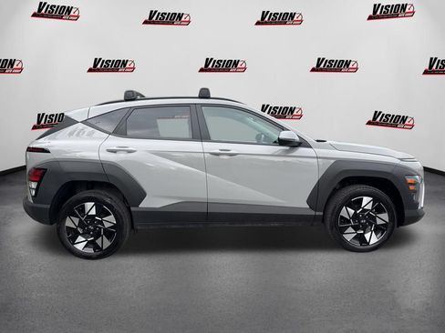 Certified 2025 Hyundai Kona SEL AWD/4WD image 4