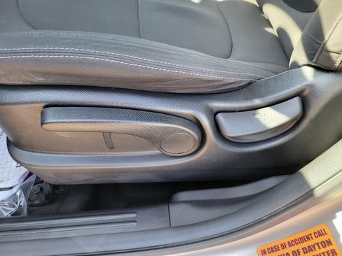 Used 2016 Kia Soul FWD image 16