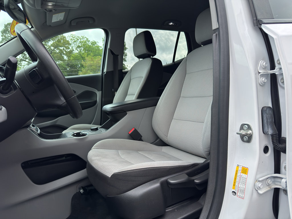 Used 2024 GMC Terrain SLE FWD image 11