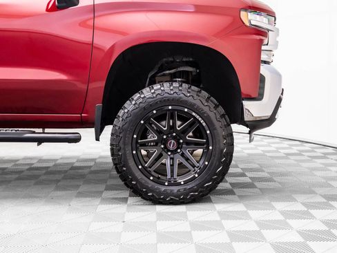 Used 2019 Chevrolet Silverado 1500 LT image 30