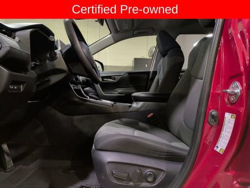 Certified 2025 Toyota RAV4 XLE AWD/4WD image 3