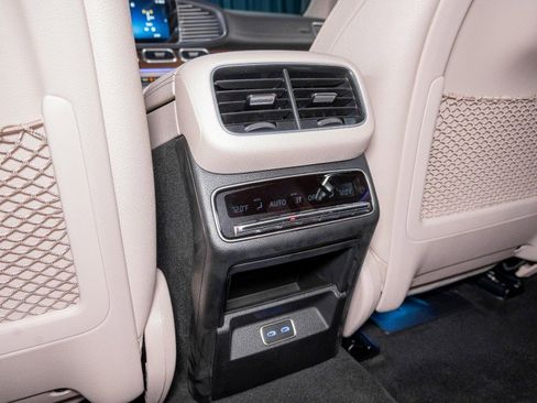 New 2026 Mercedes-Benz GLS 450 4MATIC image 25