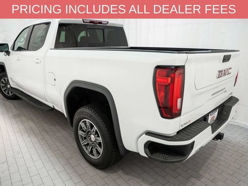 Used 2024 GMC Sierra 1500 AT4 w/ Technology Package AWD/4WD image 5
