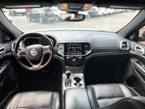 Used 2020 Jeep Grand Cherokee Limited w/ Premium Lighting Group image 16