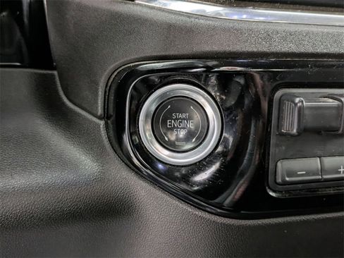 Used 2025 Chevrolet Silverado 1500 LT image 20