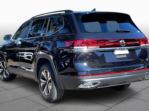 New 2026 Volkswagen Atlas SE FWD image 12