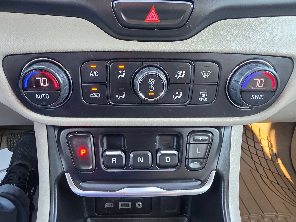 Used 2018 GMC Terrain Denali AWD/4WD image 40