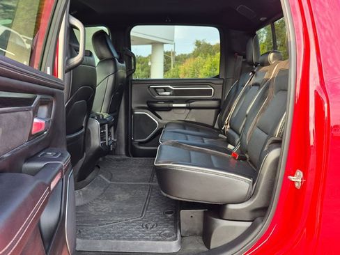 Used 2024 RAM 1500 Laramie AWD/4WD image 18