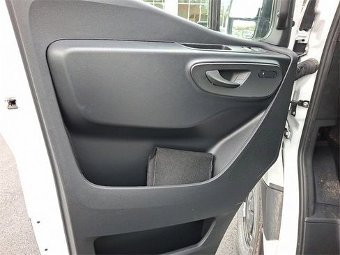 New 2025 Mercedes-Benz Sprinter 2500 image 11