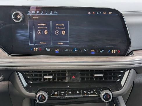 Used 2025 Chevrolet Tahoe Z71 w/ Comfort Package image 18