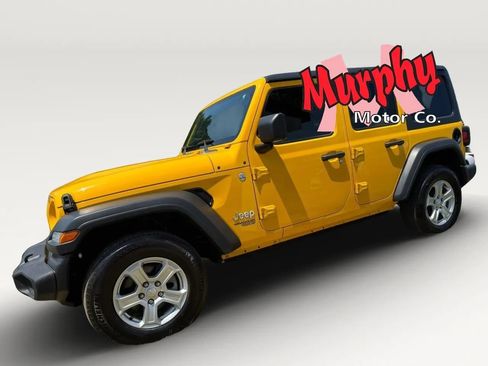 Used 2018 Jeep Wrangler Unlimited Sport S AWD/4WD image 3
