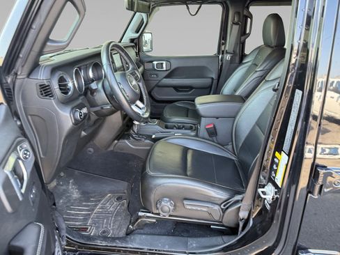 Used 2021 Jeep Gladiator Overland w/ Popular Equipment Package AWD/4WD image 11