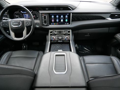 Used 2021 GMC Yukon Denali w/ Denali Ultimate Package image 10