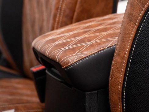 Used 2025 Jeep Wrangler Sport image 30