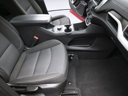 Used 2023 GMC Terrain SLE w/ Driver Convenience Package FWD image 27