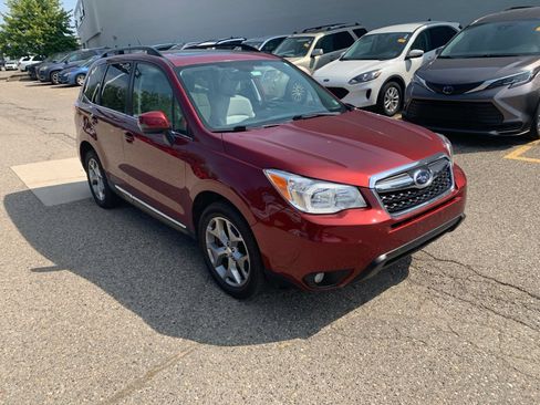 Used 2015 Subaru Forester 2.5i Touring AWD/4WD image 2