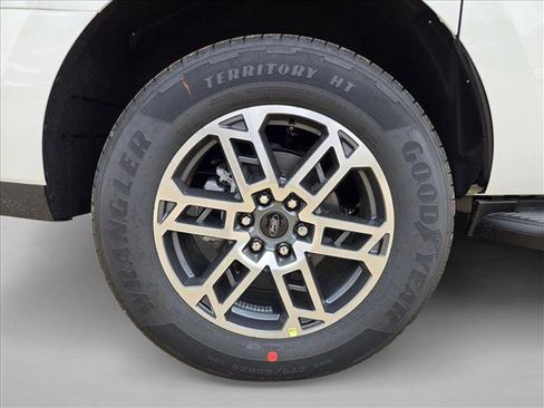 New 2026 Ford Expedition Max Active image 10