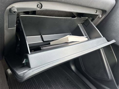 Used 2021 Ford Explorer XLT w/ Equipment Group 202A image 32