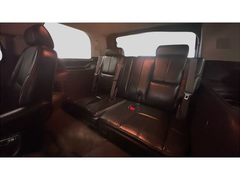 Used 2007 Chevrolet Tahoe LTZ w/ LTZ Preferred Equipment Group AWD/4WD image 17