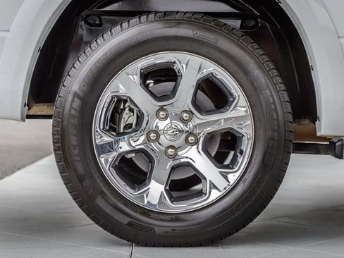 Used 2015 RAM 1500 Laramie w/ Convenience Group RWD image 13