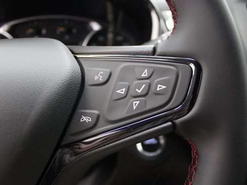 Used 2024 Chevrolet Equinox RS image 34