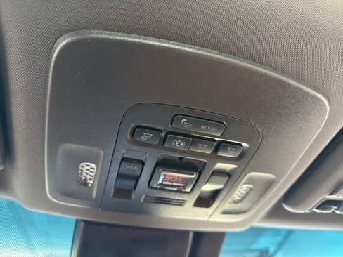 Certified 2020 Toyota Avalon Limited image 34