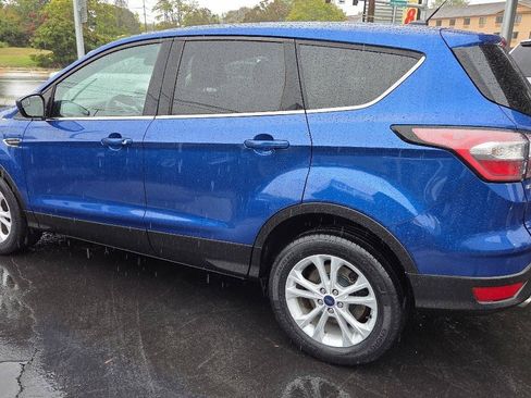 Used 2017 Ford Escape SE AWD/4WD image 12
