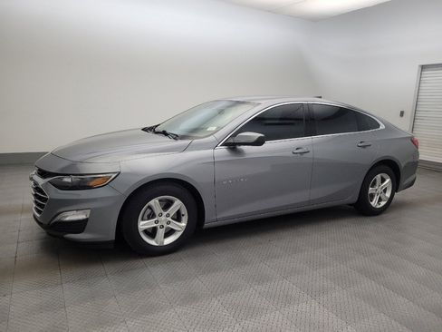 Used 2023 Chevrolet Malibu LS w/ Driver Confidence Package FWD image 2