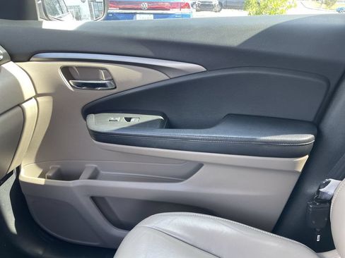 Used 2016 Honda Pilot EX-L image 21