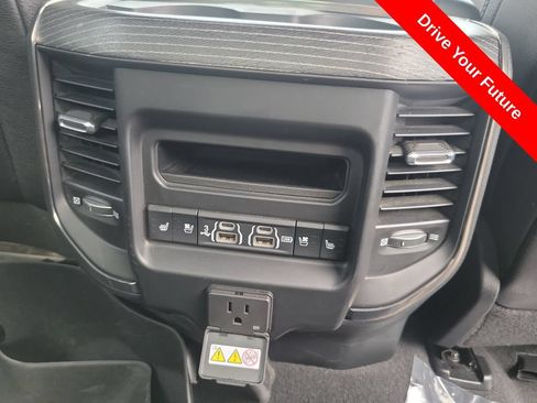 Used 2019 RAM 1500 Limited RWD image 27