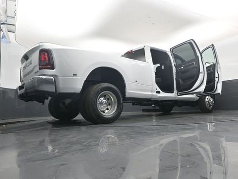 New 2026 RAM 3500 Big Horn AWD/4WD image 51