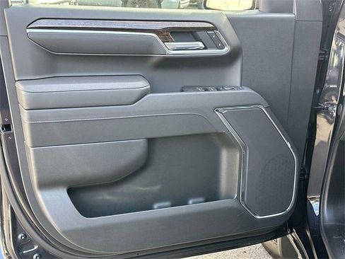 New 2026 GMC Sierra 1500 Elevation w/ LPO, Elevation Black Package image 19