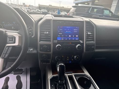 Used 2020 Ford F150 Lariat w/ Equipment Group 502A Luxury image 22