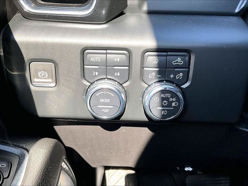 Used 2023 GMC Sierra 1500 Denali AWD/4WD image 38