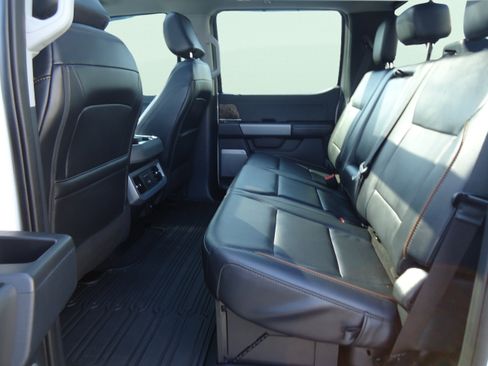 Used 2025 Ford F250 Lariat w/ Lariat Ultimate Package AWD/4WD image 36