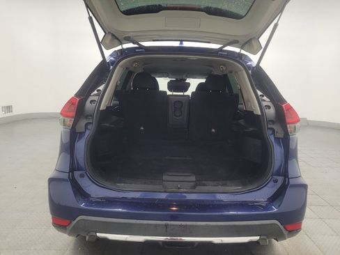 Used 2019 Nissan Rogue S w/ Special Edition Package FWD image 29
