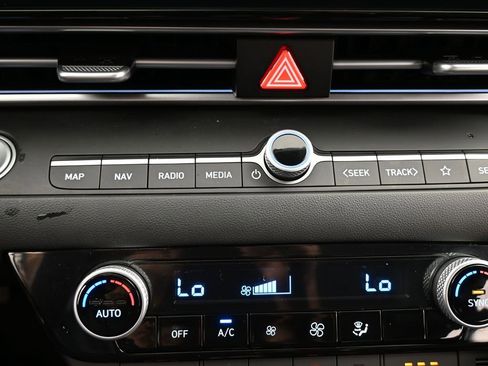 Used 2023 Hyundai Elantra Limited w/ Cargo Package image 26