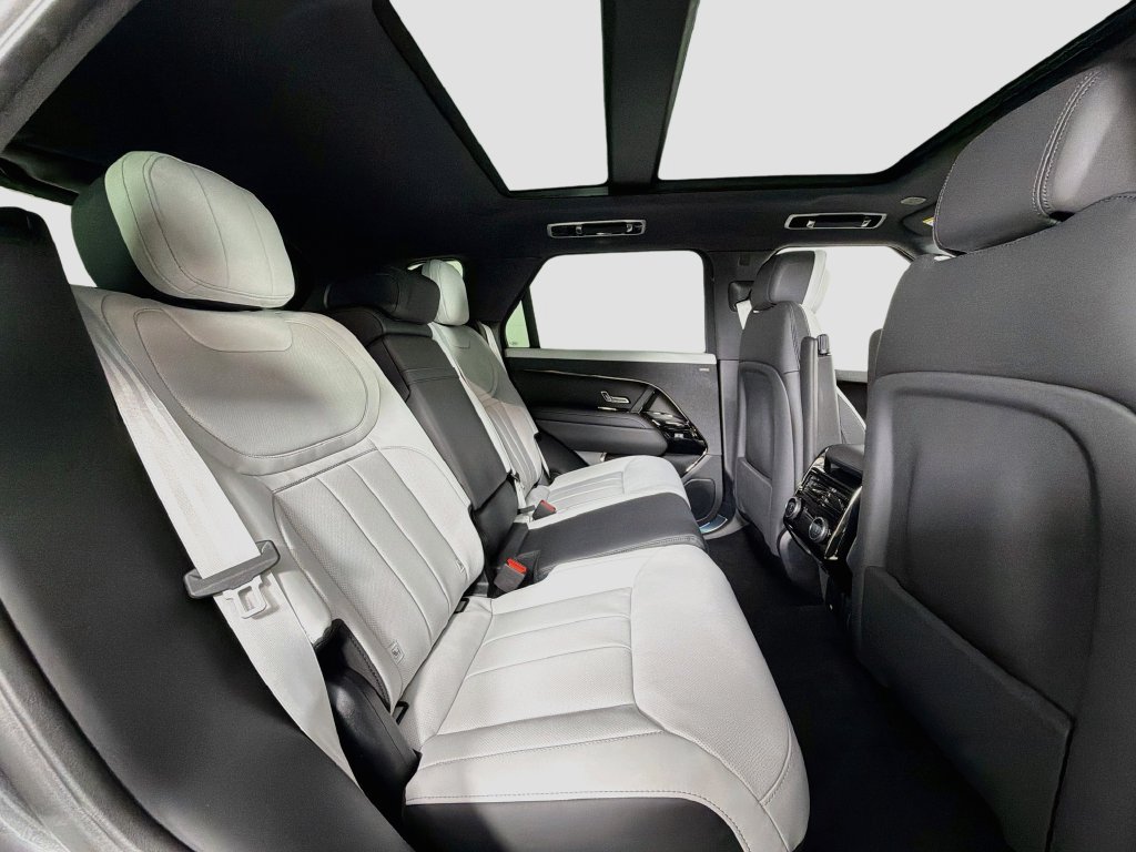New 2027 Land Rover Range Rover Sport Battersea AWD/4WD image 29