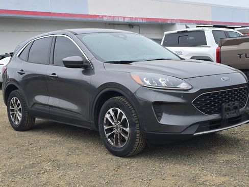 Used 2020 Ford Escape SE AWD/4WD image 2