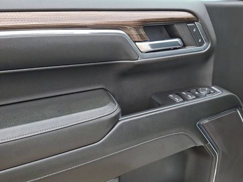 Certified 2024 Chevrolet Silverado 1500 LT AWD/4WD image 12
