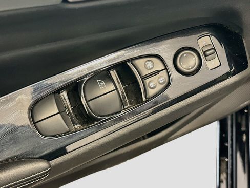 Used 2024 Nissan Altima 2.5 SL FWD image 15