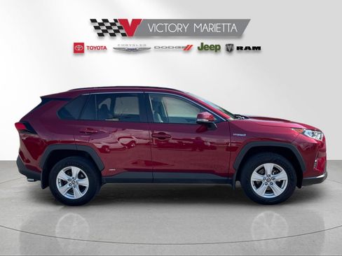 Used 2020 Toyota RAV4 XLE w/ All Weather Liner Package AWD/4WD image 6