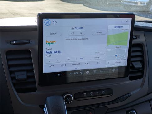 Used 2022 Ford Transit 350 XLT image 21